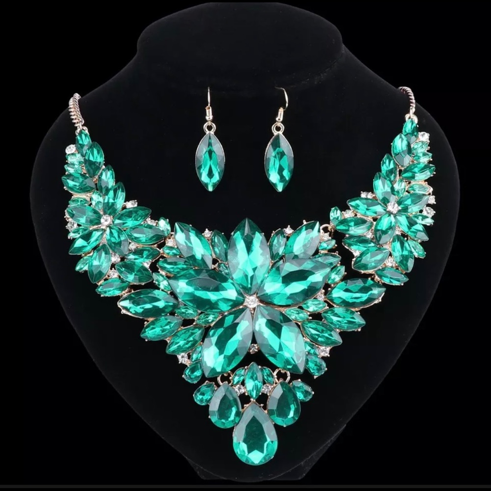Rhinestone Necklace Set